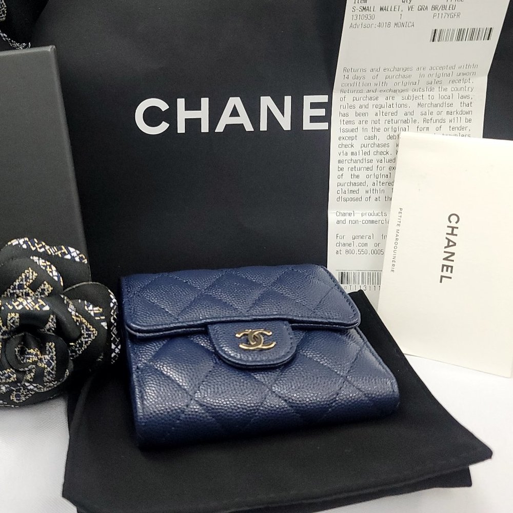 SOLD TRADESY Chanel Classic Small Flap Wallet
